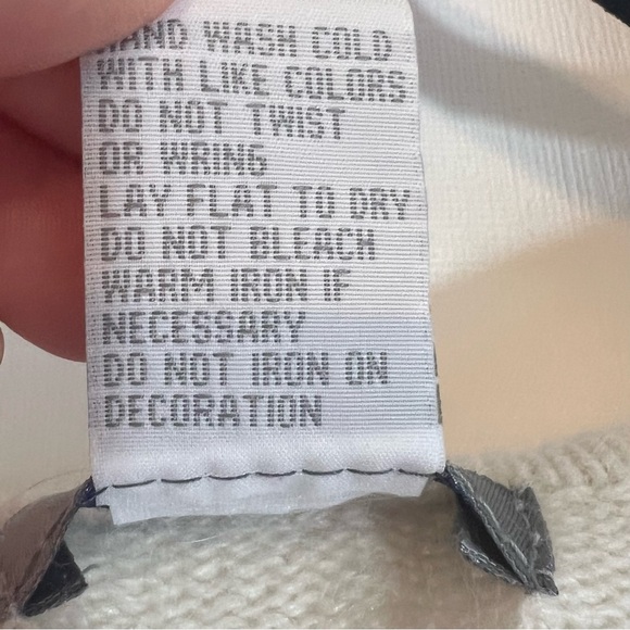 Vtg Urban Works Angora Blend Cream Short Sleeve Sweater Silver Beading Size XS - Picture 7 of 7